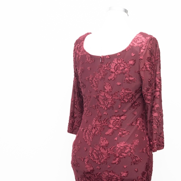 Adrianna Papell - Burnout Velvet Gown - Picture 11 of 11